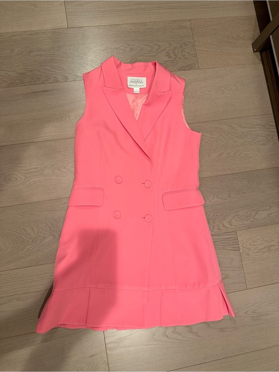 Mare Mare Dresses & Skirts - Mare Mare Sleeveless Double-Breasted Pink Mini Dress